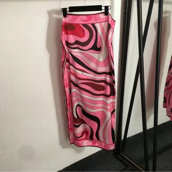 Emilio Pucci Color-Block Swirl One-Piece Swimsuit & Sarong Set - Picture 7 of 8